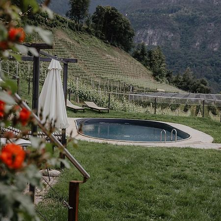 Engadiner Apartments & Wines 몬타냐 외부 사진