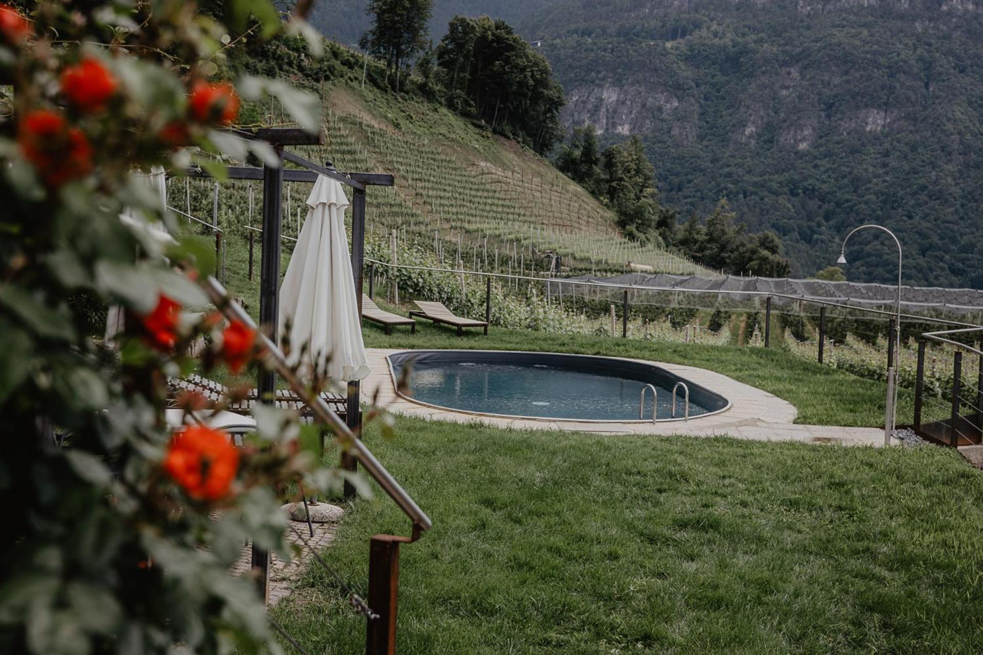 Engadiner Apartments & Wines 몬타냐 외부 사진